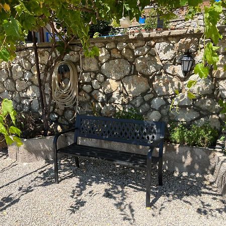 Villa-Skalia / Kalymnos House Bagian luar foto